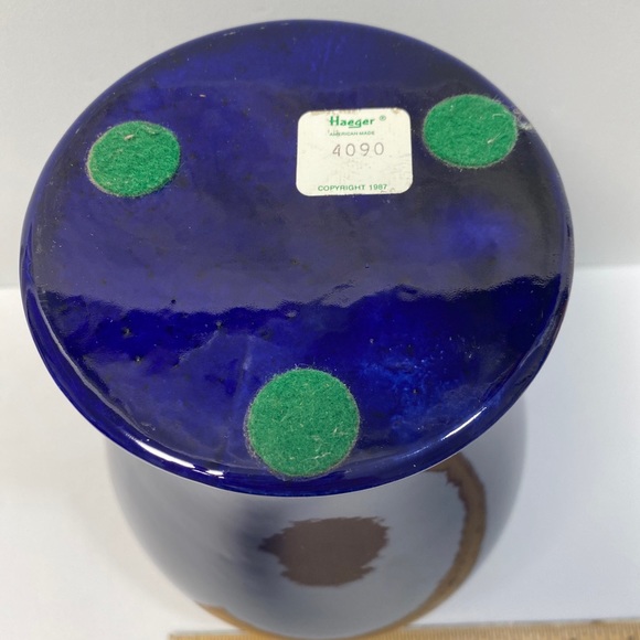 Vintage Cobalt Blue Haegar Art Deco Vase  1987 Bottom Tag # 4090  9 inch tall - Picture 4 of 13